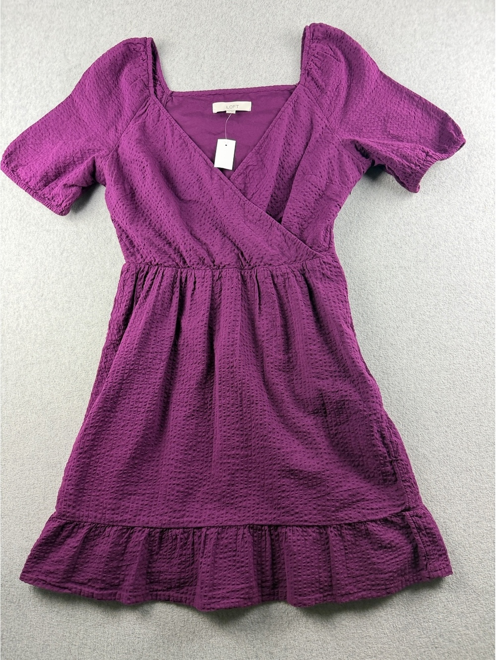 LOFT Fusco’s Crinkle Seersucker Faux Wrap Puff Sleeve Mini Dress Size 10 NWT